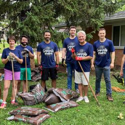 volunteers-2-img volunteers-2-img